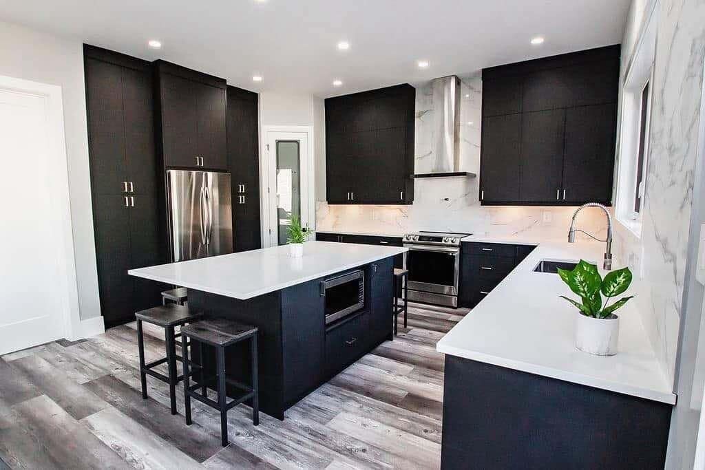 Photo of Kitchen in Grand Bend