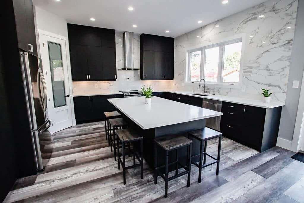 Photo of Kitchen in Grand Bend