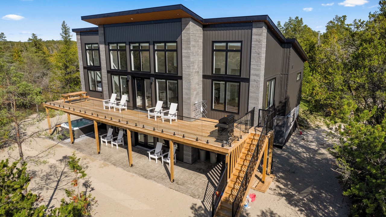 Photo of Patio Balcony in Northern Bruce Peninsula