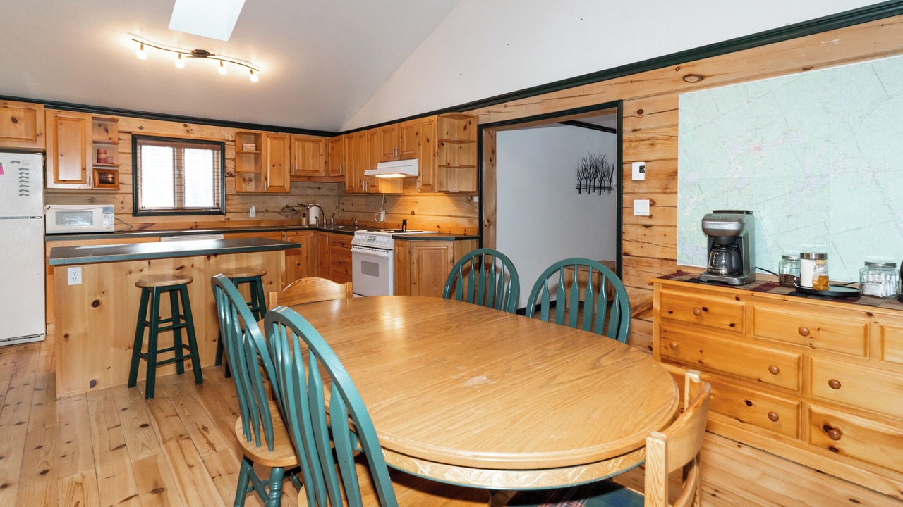Photo of Kitchen in Algonquin Highlands