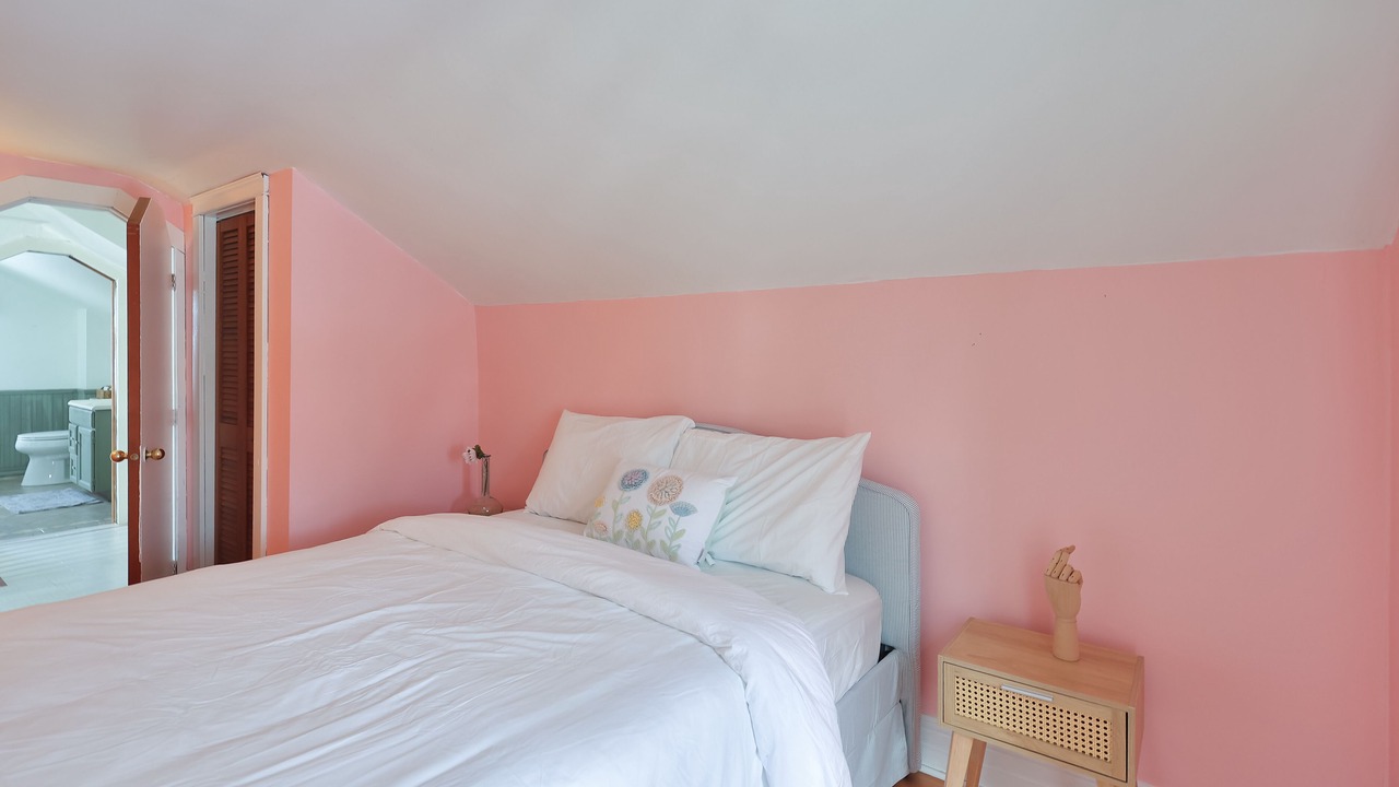 Photo of Bedroom in Caledonia