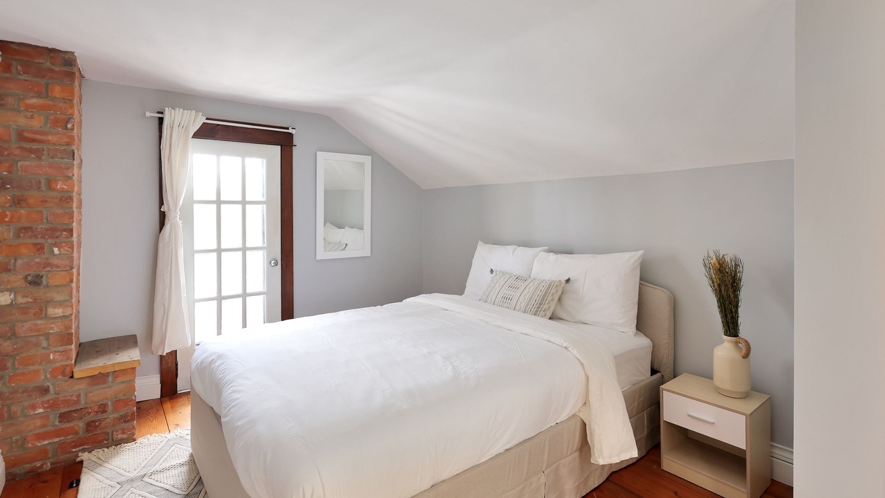 Photo of Bedroom in Caledonia