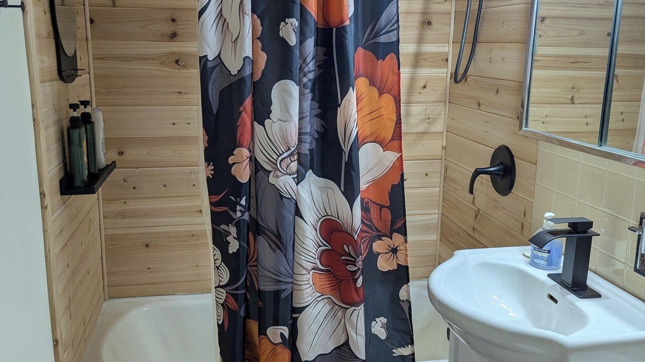 Photo of Bathroom in Algoma District