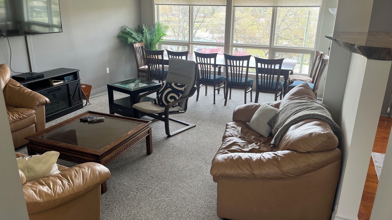 Photo of Livingroom in Port Dover