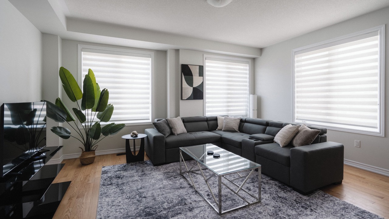 Photo of Livingroom in Brampton