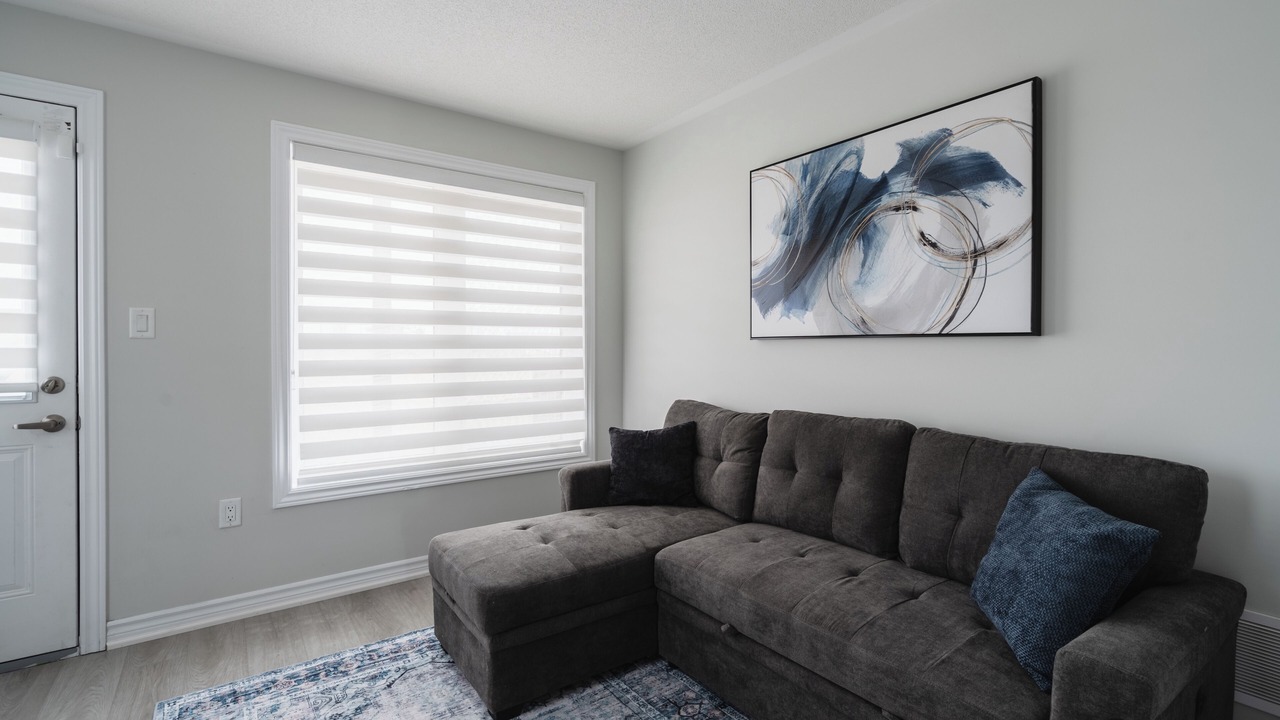 Photo of Livingroom in Brampton