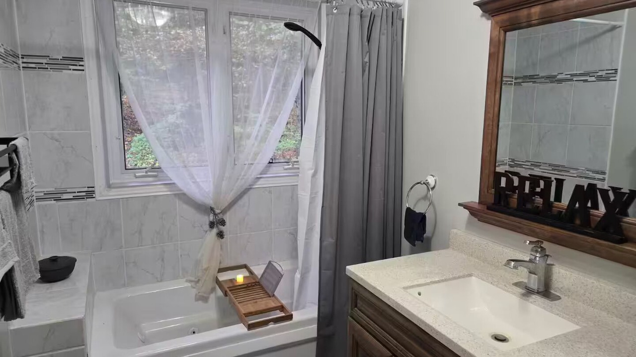 Photo of Bathroom in Centre Hastings
