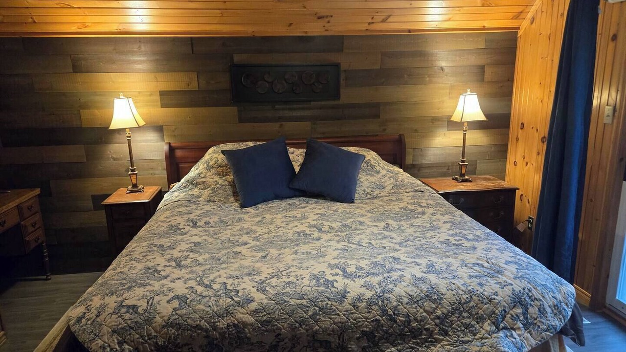 Photo of Bedroom in Centre Hastings