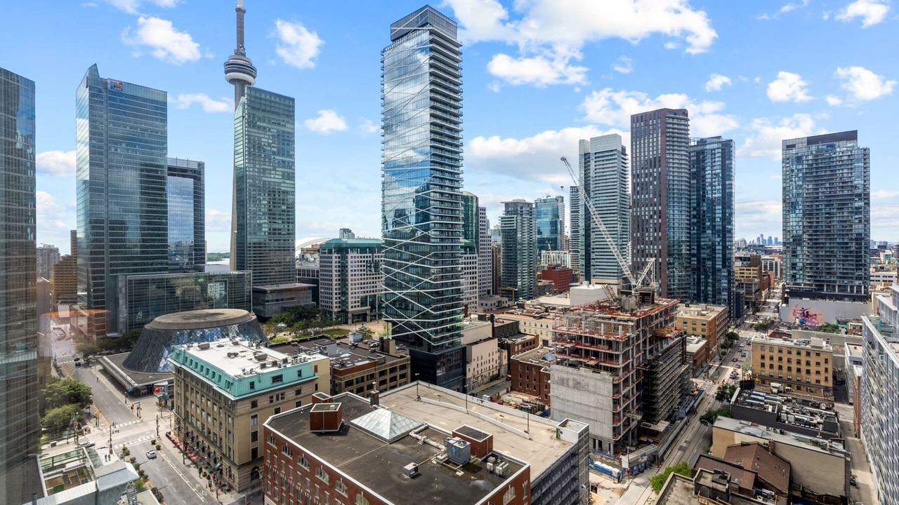 Photo of Others in Financial District