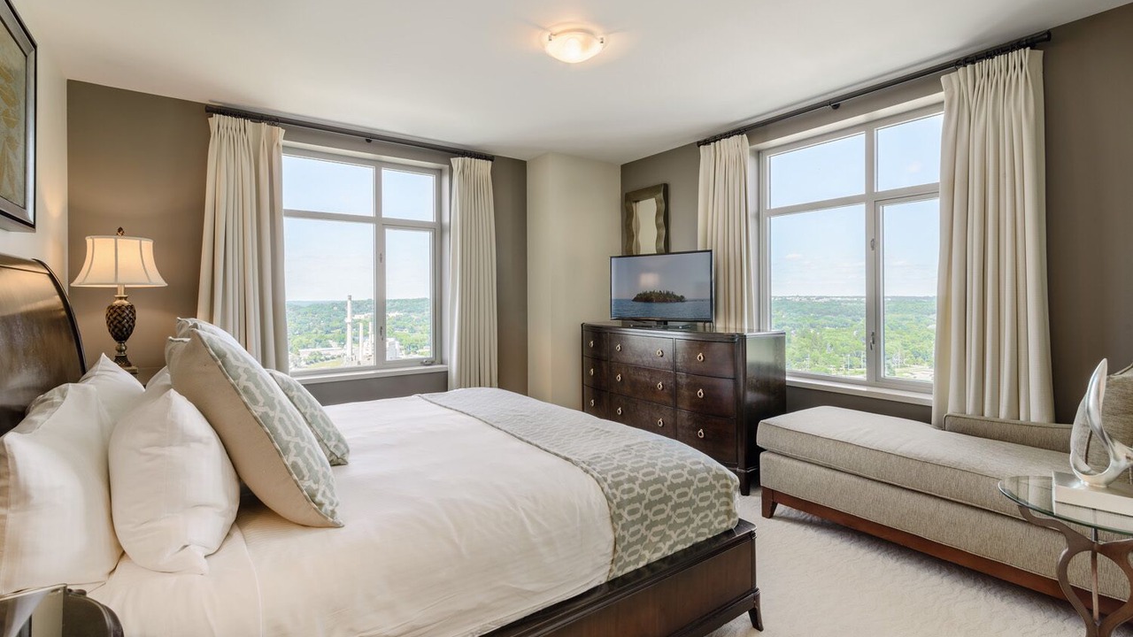 Photo of Bedroom in Downtown