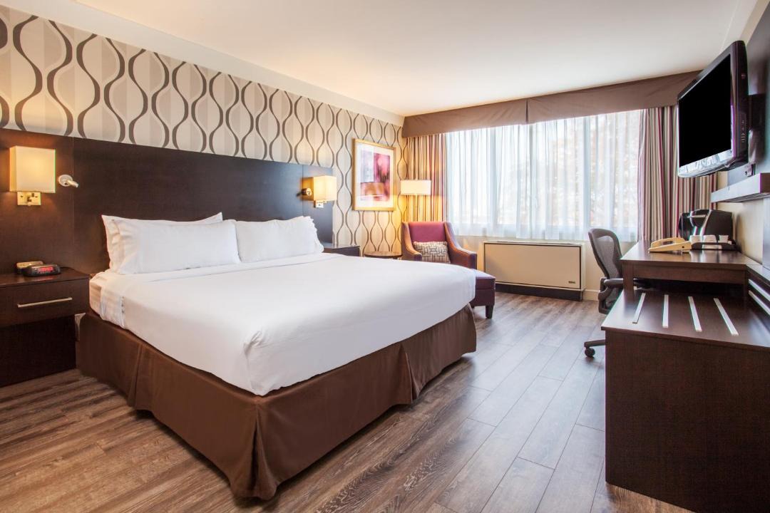Photo of Bedroom in Northeast Mississauga