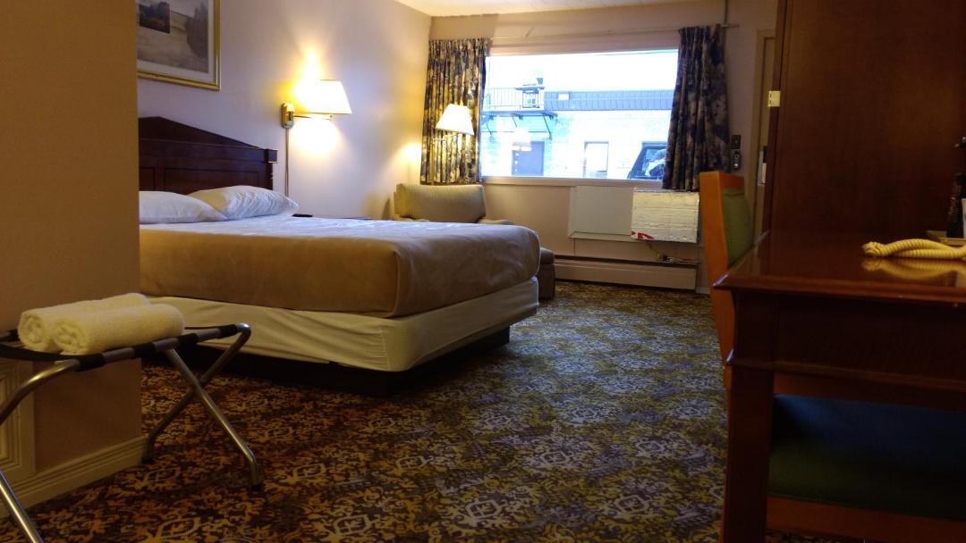 Photo of Bedroom in Hearst