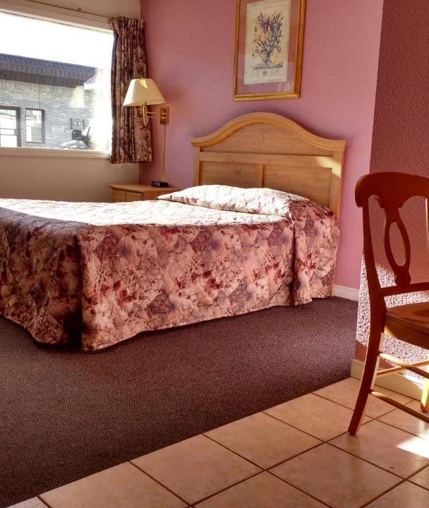 Photo of Bedroom in Hearst