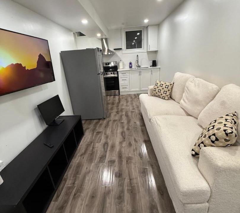 Photo of Livingroom in Churchill Meadows