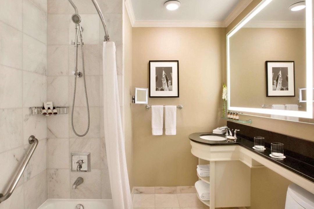 Photo of Bathroom in Byward Market - Parliament Hill