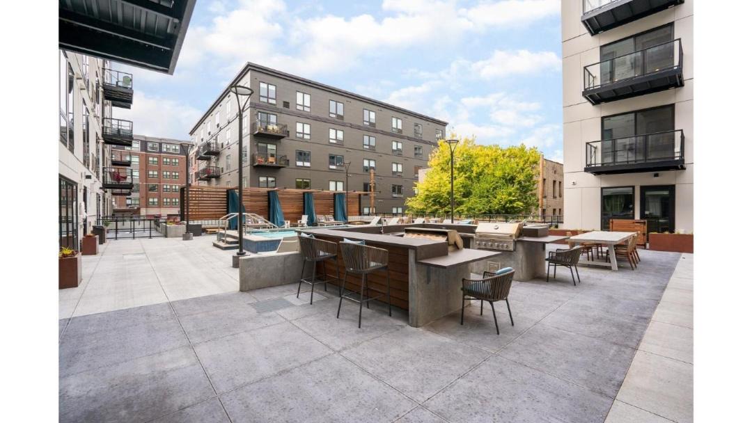 Photo of Patio Balcony in Downtown Minneapolis