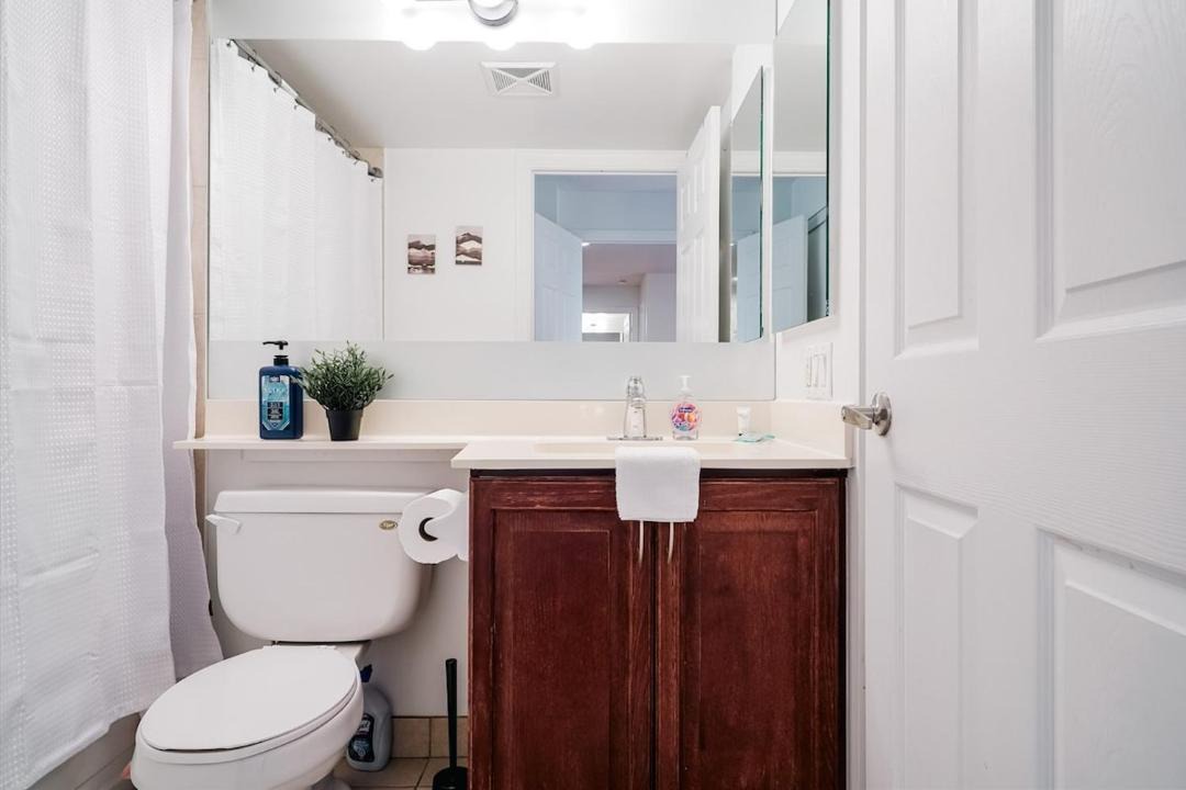 Photo of Bathroom in Downtown Mississauga