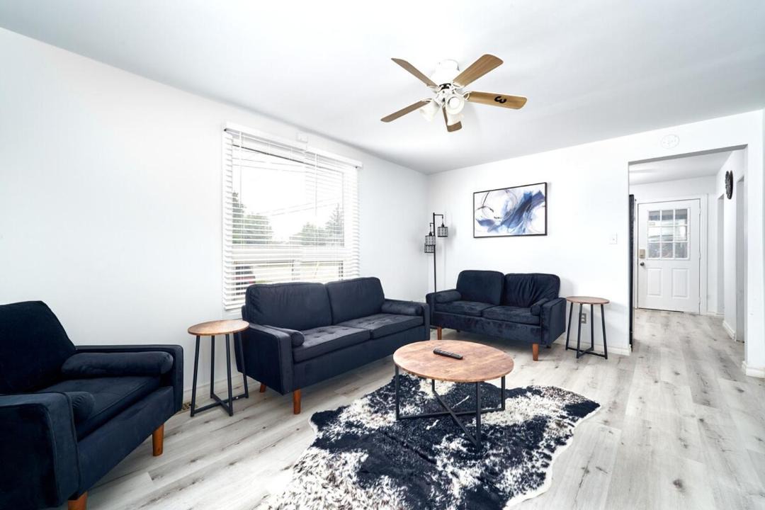 Photo of Livingroom in Windsor