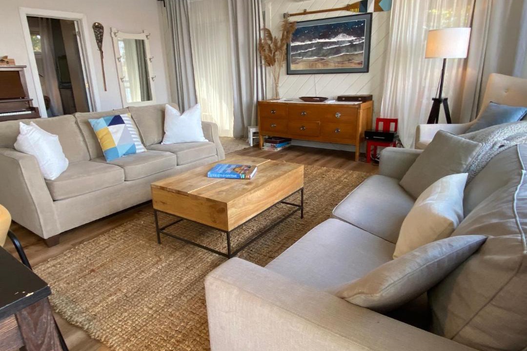 Photo of Livingroom in Consecon