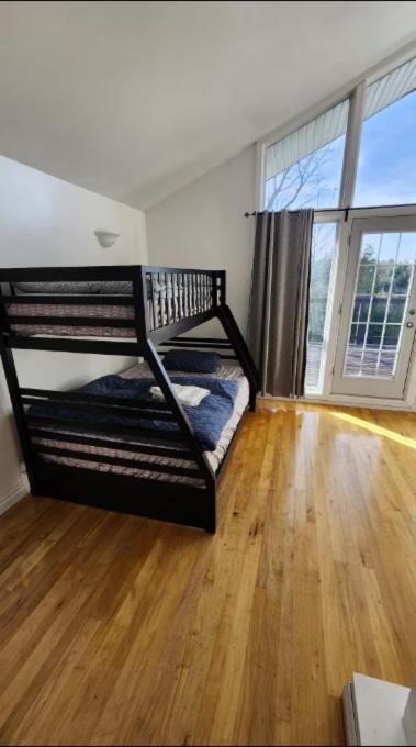 Photo of Bedroom in Arden