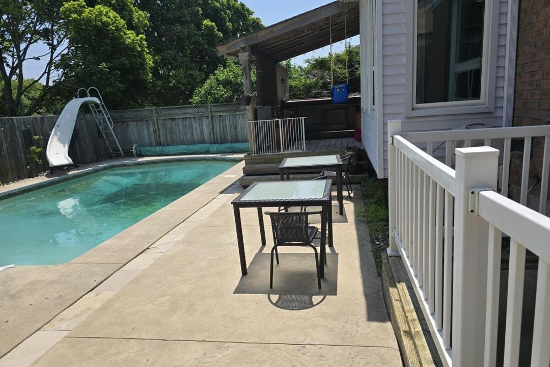 Photo of Patio Balcony in Whitby