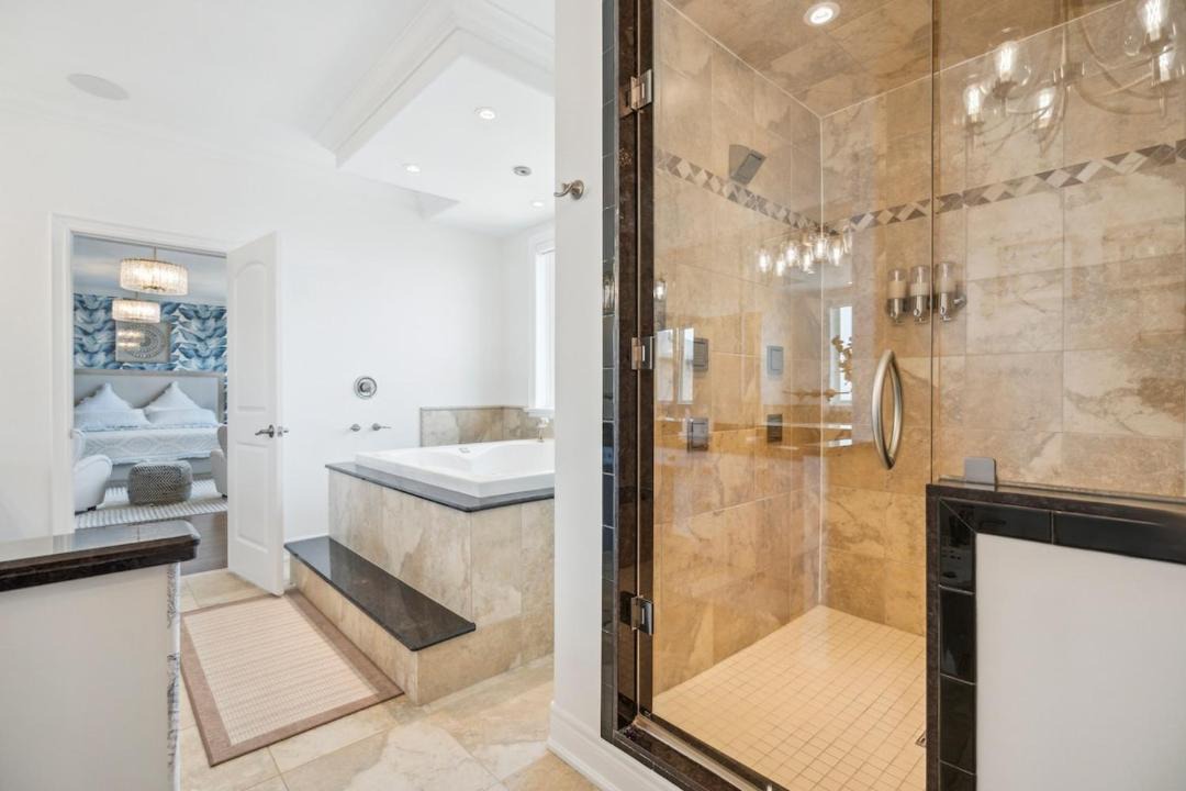 Photo of Bathroom in Stoney Creek