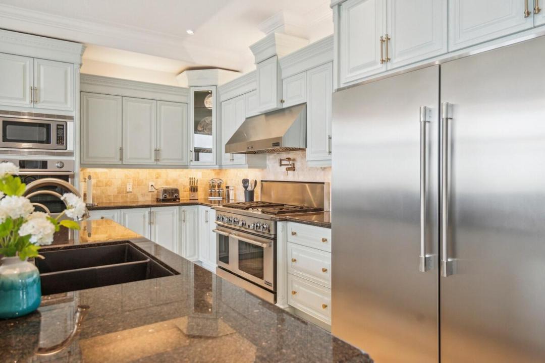 Photo of Kitchen in Stoney Creek