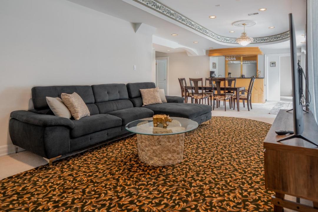 Photo of Livingroom in Richmond Hill