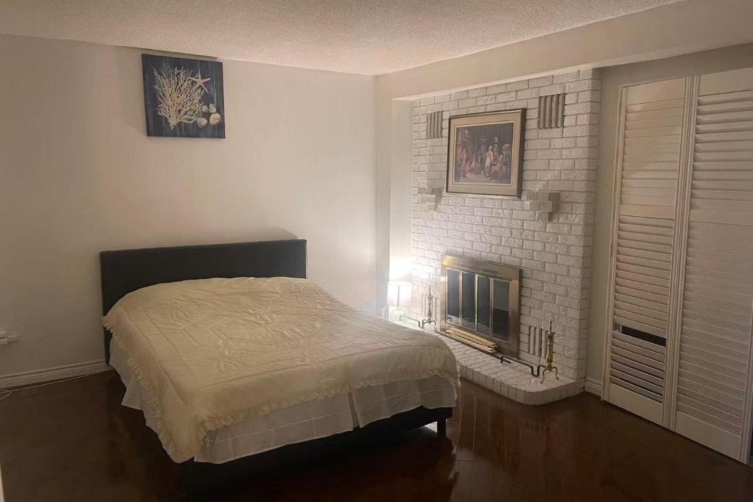 Photo of Bedroom in Steeles