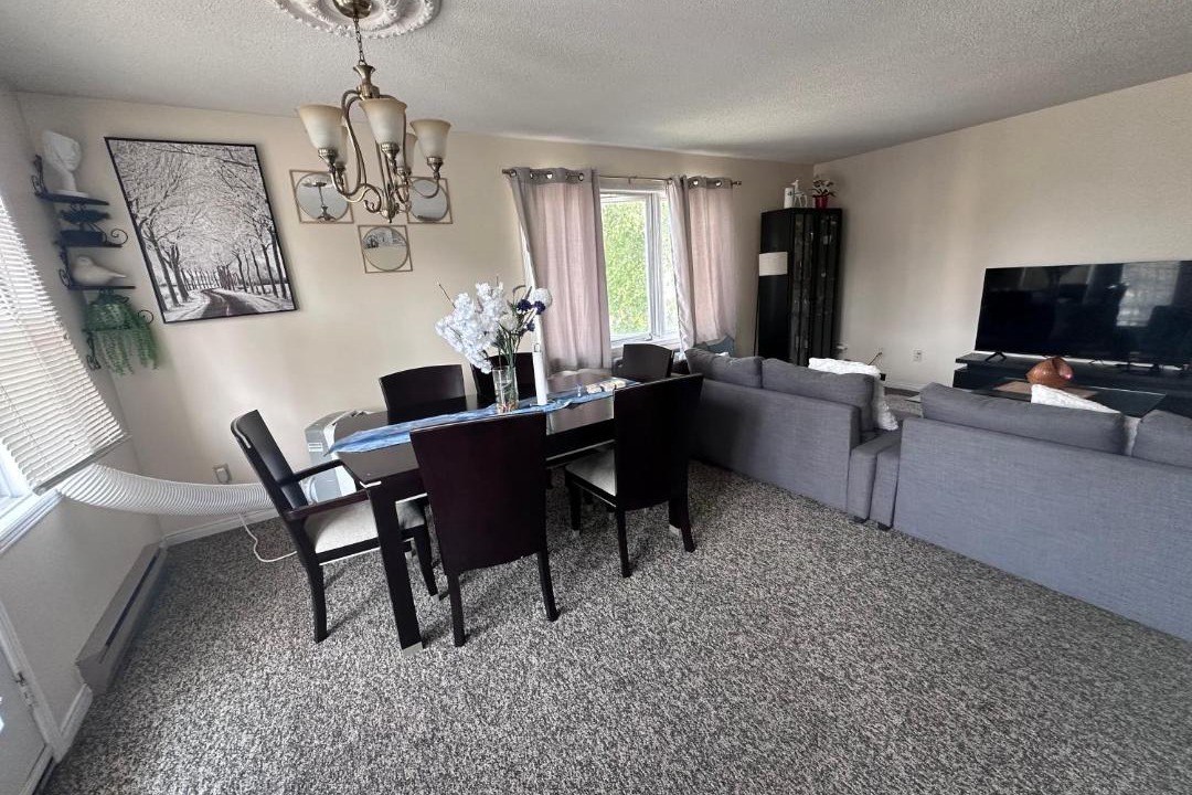 Photo of Livingroom in Durham Region