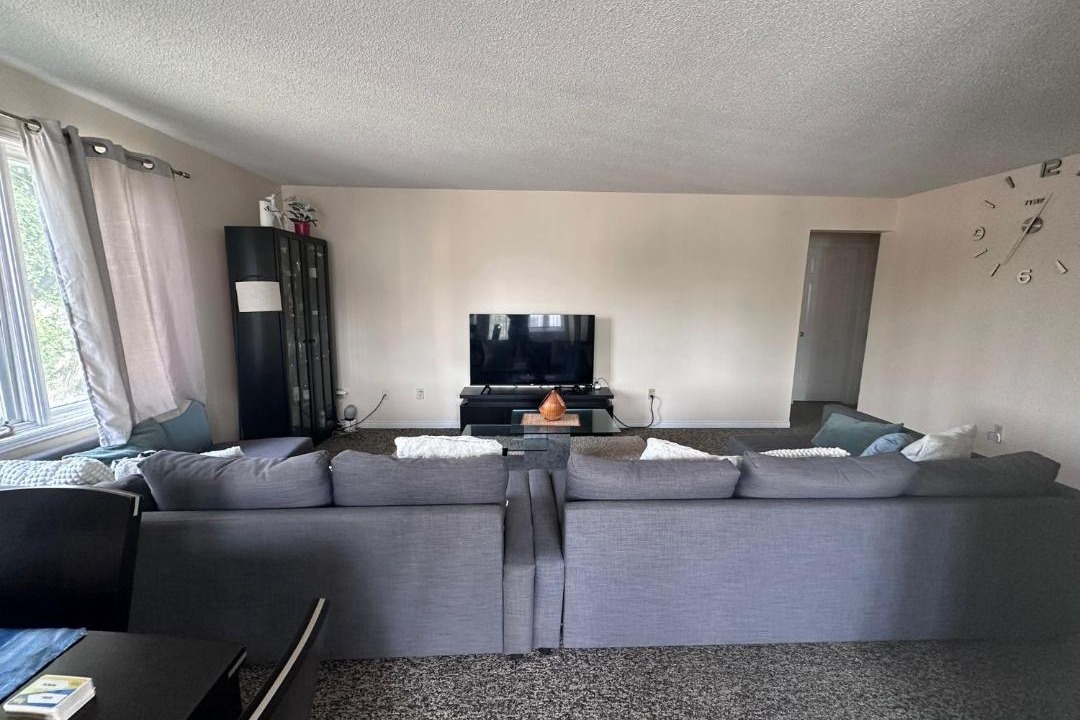 Photo of Livingroom in Durham Region