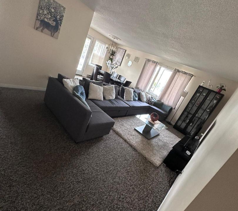 Photo of Livingroom in Durham Region