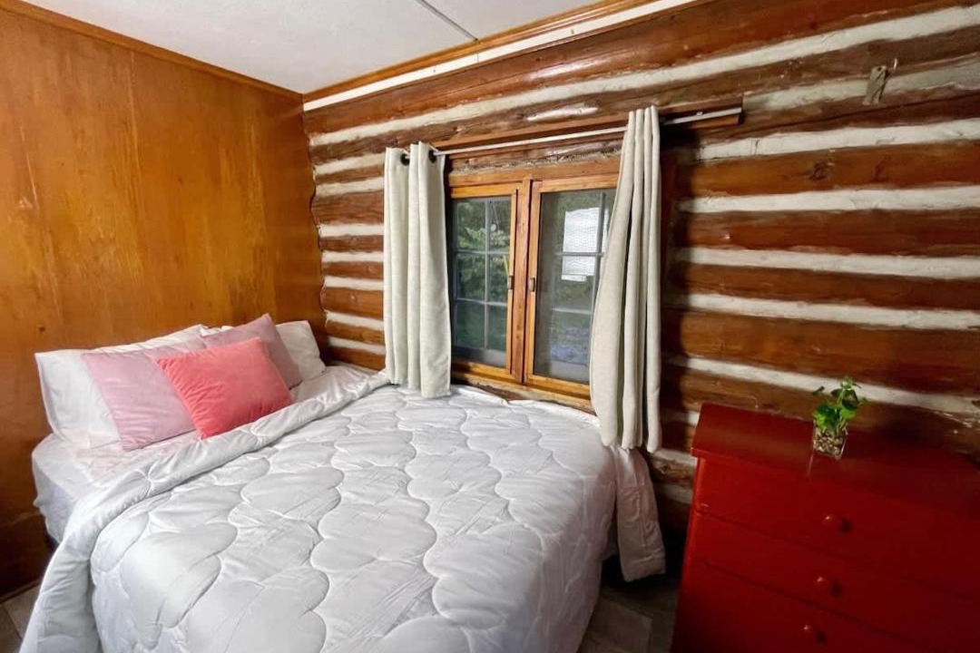Photo of Bedroom in Rosedale