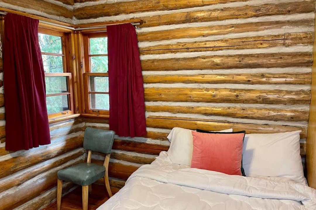 Photo of Bedroom in Rosedale