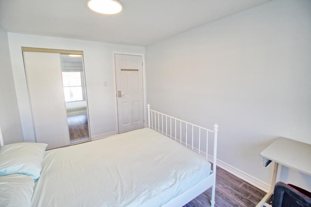 Photo of Bedroom in Thornhill