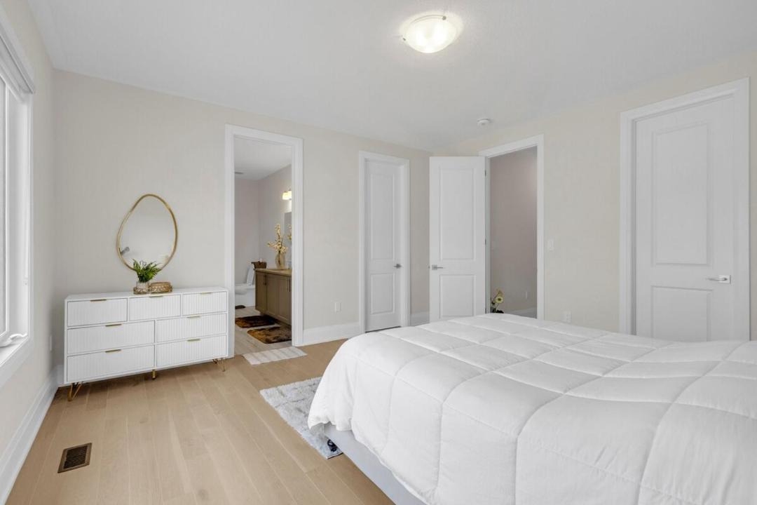 Photo of Bedroom in Oakville