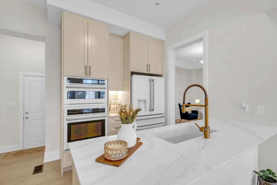 Photo of Kitchen in Oakville