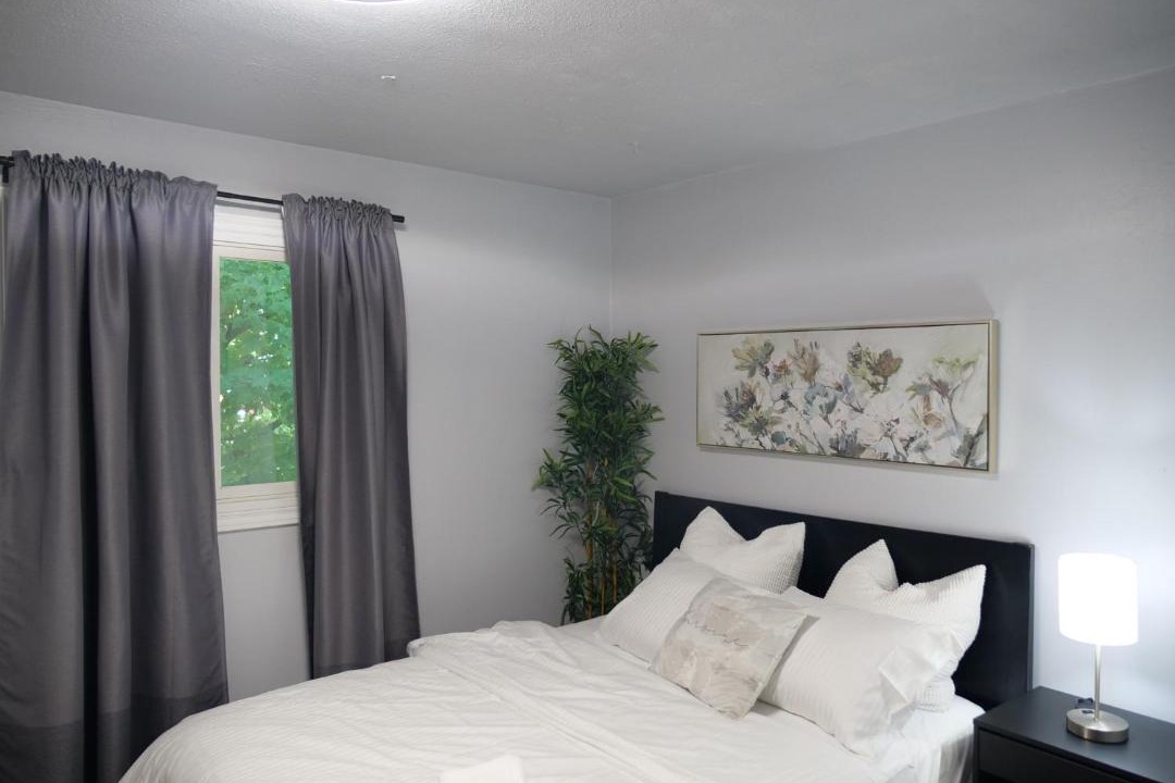 Photo of Bedroom in Amherstview