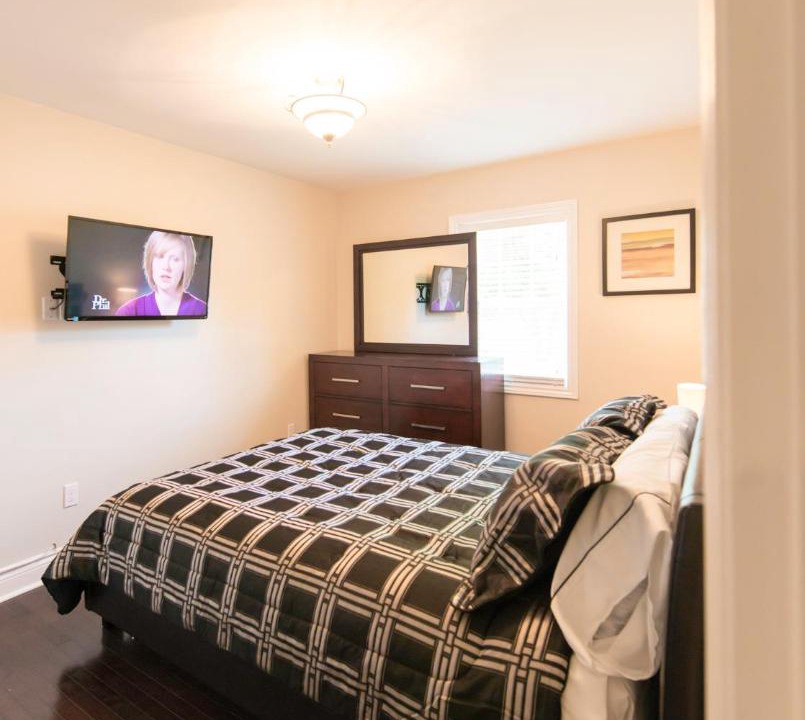 Photo of Bedroom in Crystal Beach