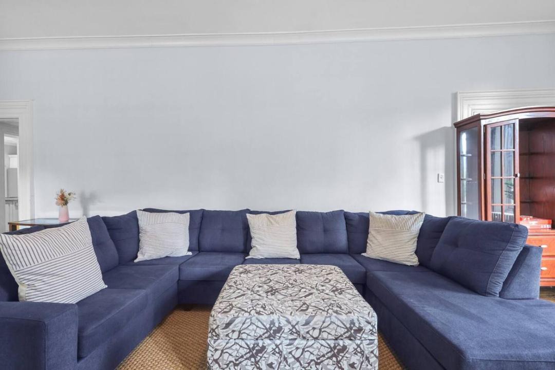 Photo of Livingroom in Cobourg