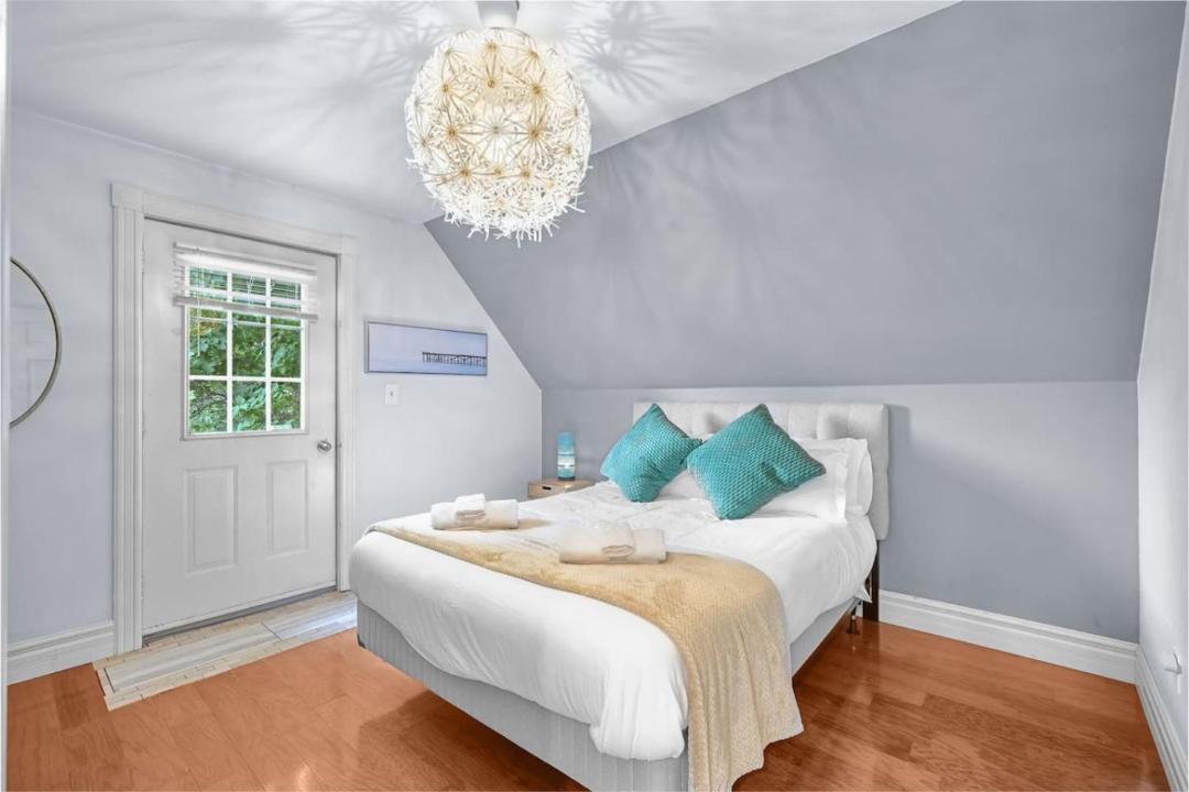 Photo of Bedroom in Cobourg