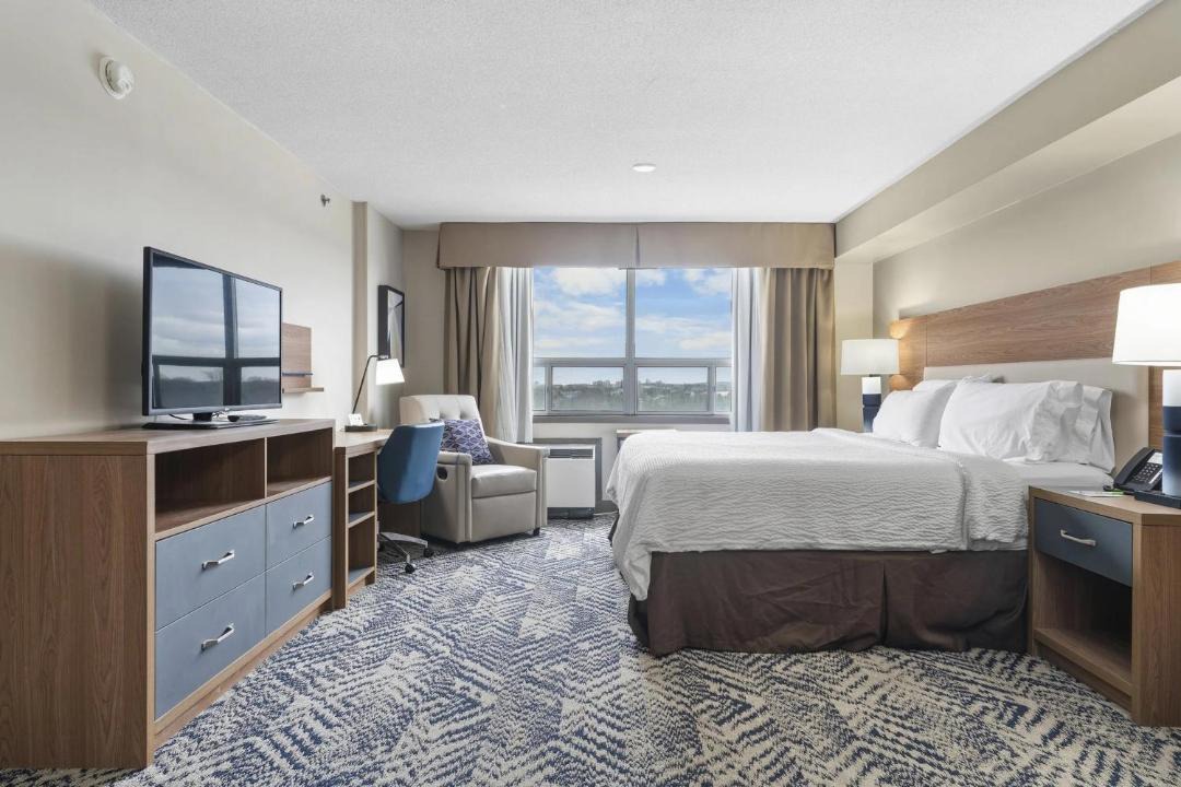 Photo of Bedroom in White Oaks
