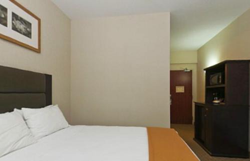 Photo of Bedroom in Ottawa Division