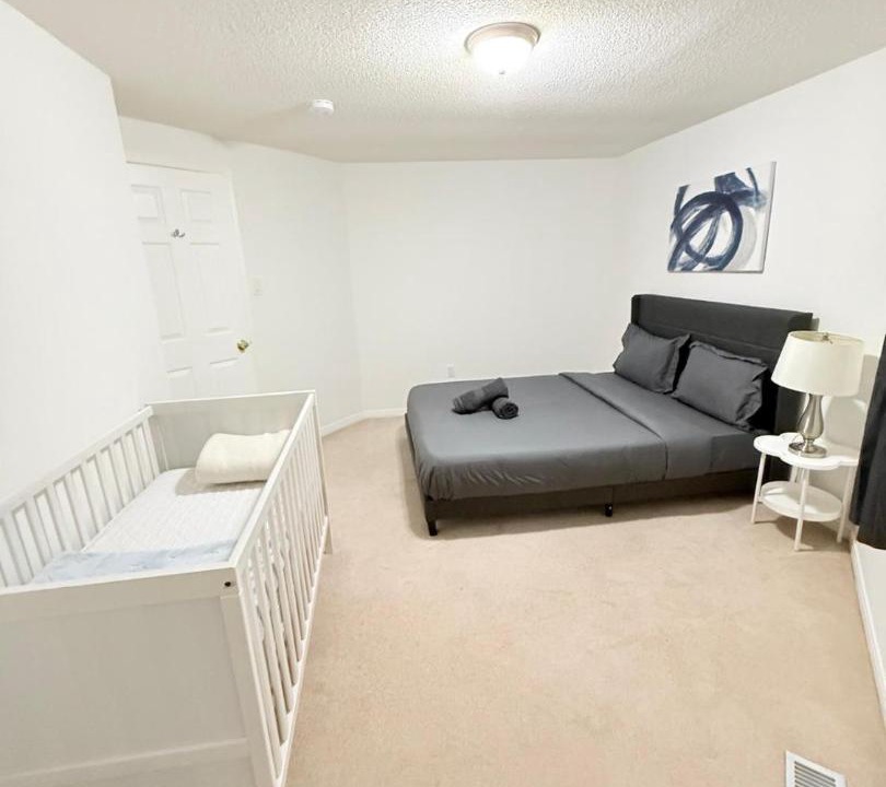 Photo of Bedroom in Erin Mills