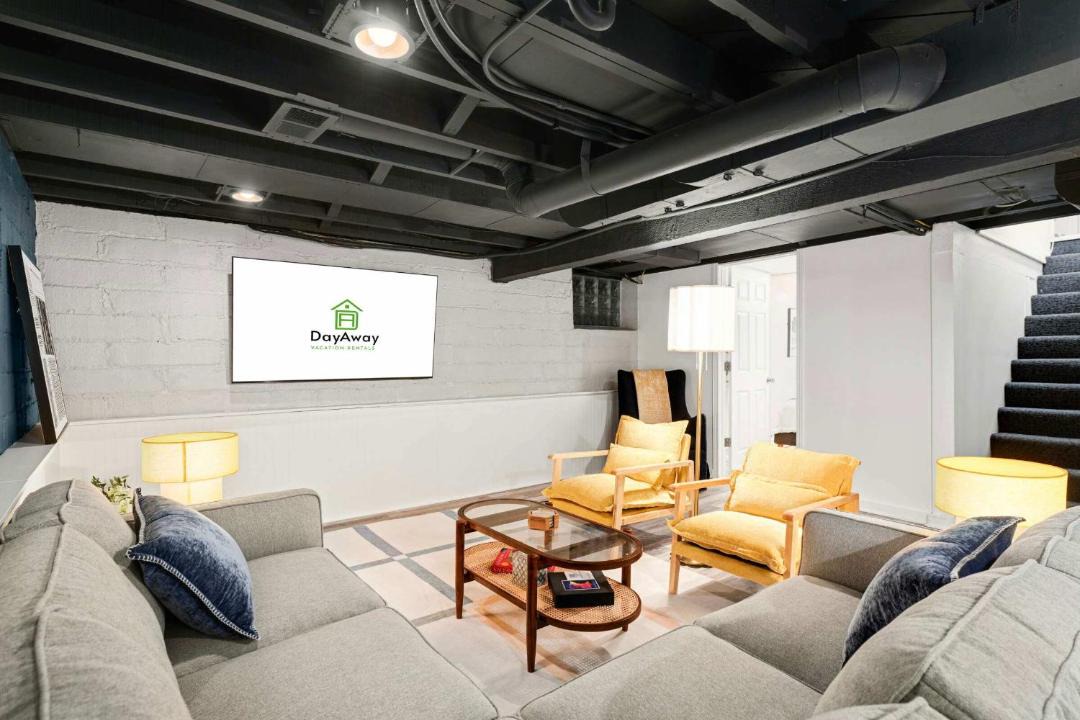 Photo of Livingroom in Southwest Minneapolis