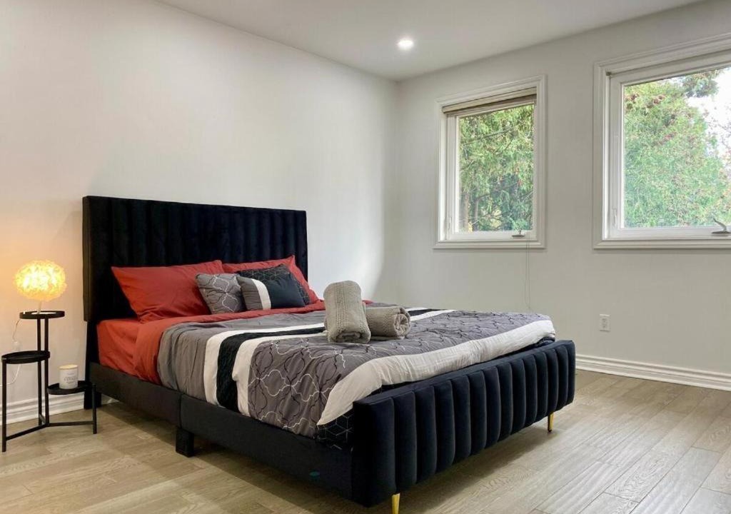 Photo of Bedroom in Richmond Hill
