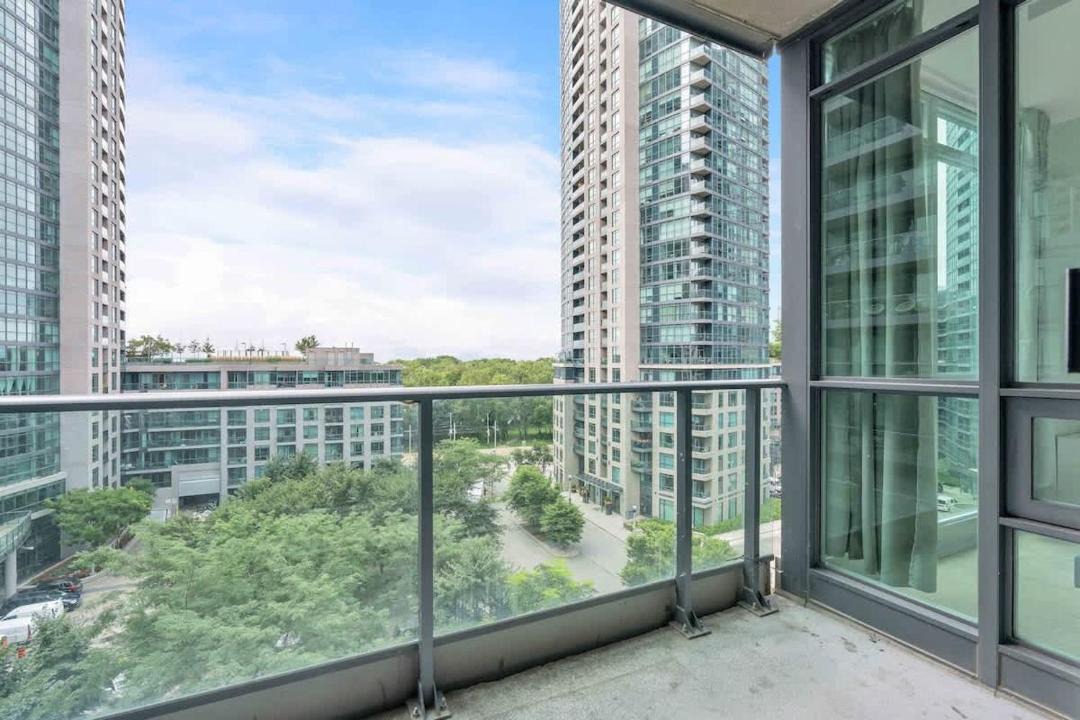Photo of Patio Balcony in Bathurst Quay