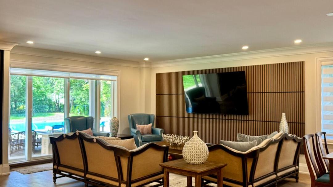 Photo of Livingroom in Clarkson-Lorne Park