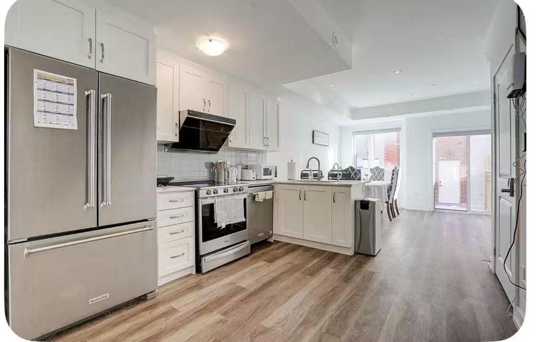 Photo of Kitchen in Downsview