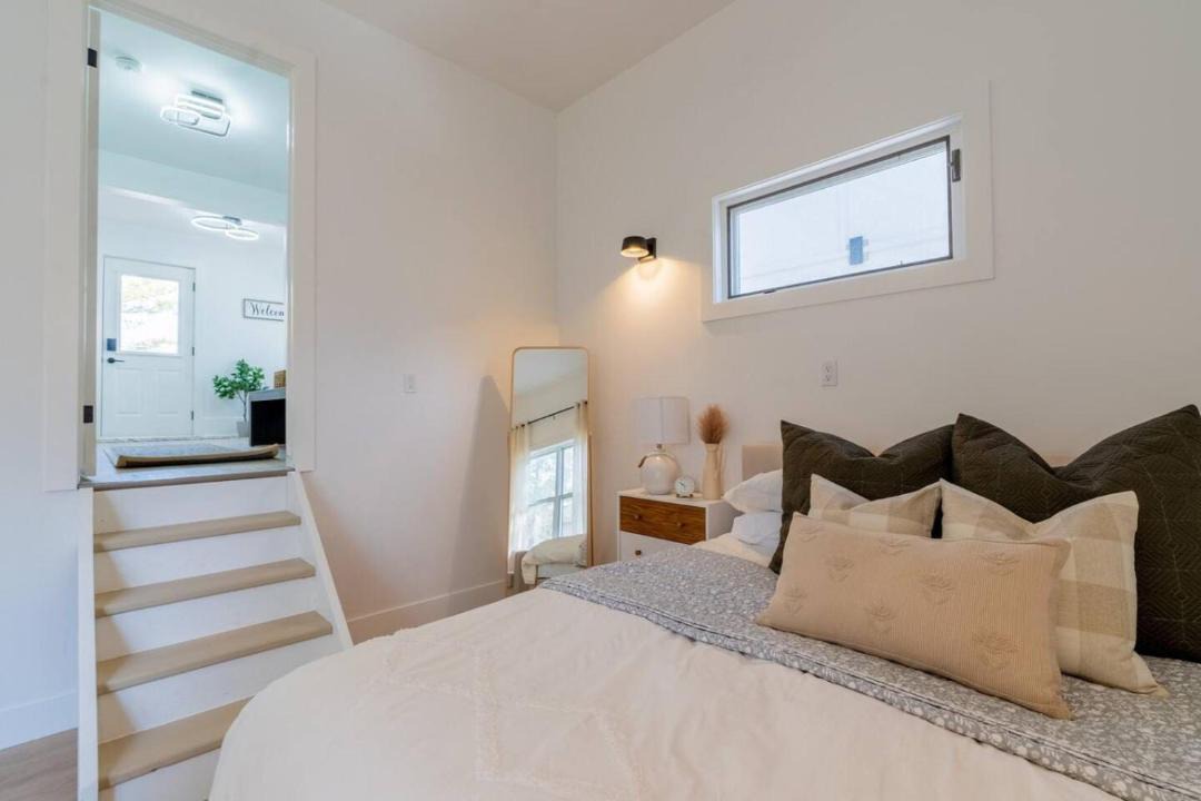 Photo of Bedroom in Grand Bend